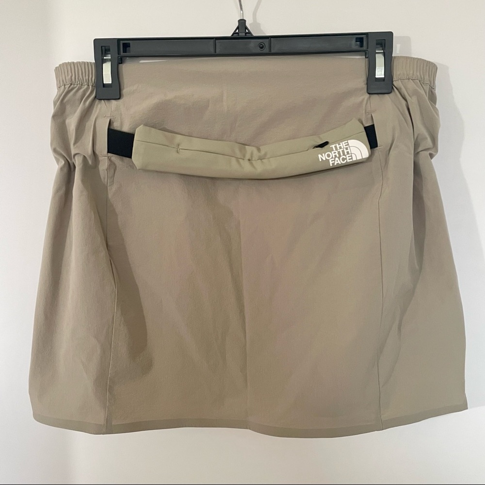 The North Face Womens Waist Pack Skirt in Mineral Grey - Medium